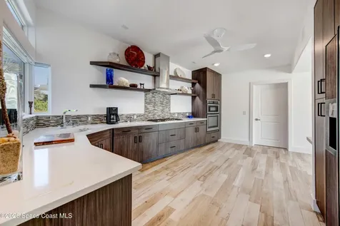 93 W Bay Drive Cocoa Beach FL 32931