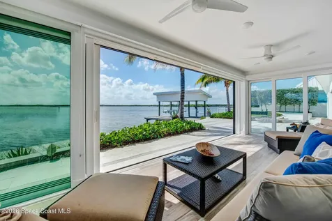 93 W Bay Drive Cocoa Beach FL 32931