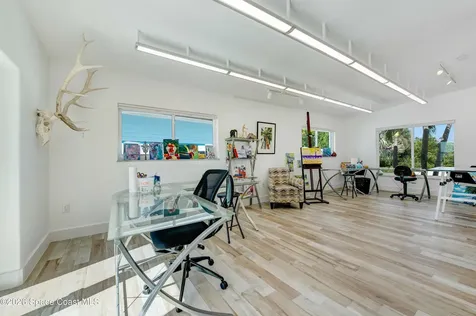 93 W Bay Drive Cocoa Beach FL 32931