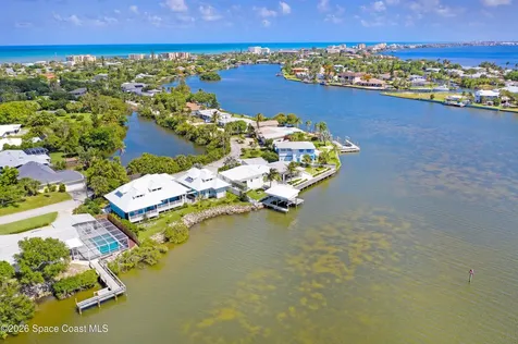 93 W Bay Drive Cocoa Beach FL 32931