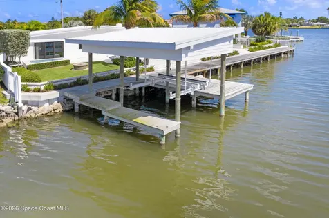 93 W Bay Drive Cocoa Beach FL 32931