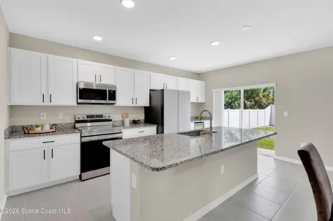 634 Brickell Street SE Palm Bay FL 32909
