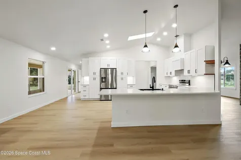4020 Adams Lane Grant-valkaria FL 32950