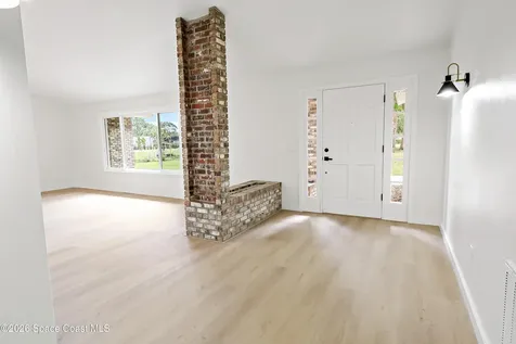 4020 Adams Lane Grant-valkaria FL 32950