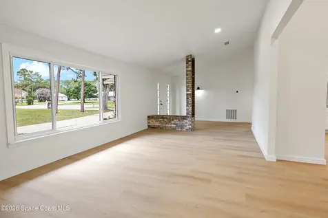 4020 Adams Lane Grant-valkaria FL 32950