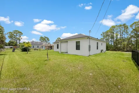 700 Cornelia Avenue SE Palm Bay FL 32909