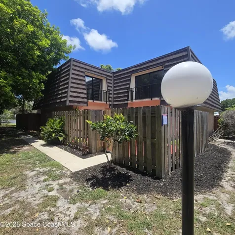 4014 Vista Oaks Circle NE Melbourne FL 32905