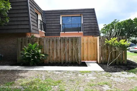 4014 Vista Oaks Circle NE Melbourne FL 32905