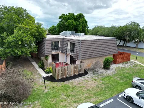 4014 Vista Oaks Circle NE Melbourne FL 32905