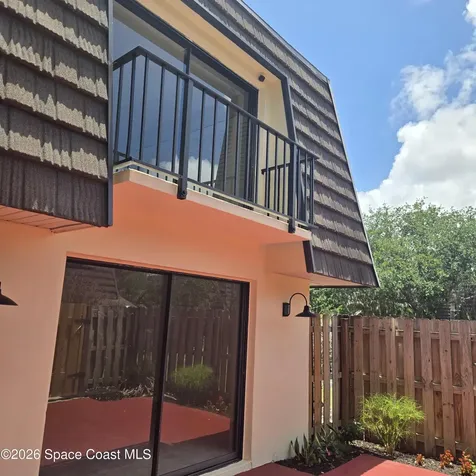 4014 Vista Oaks Circle NE Melbourne FL 32905