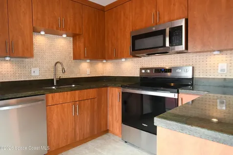 4014 Vista Oaks Circle NE Melbourne FL 32905
