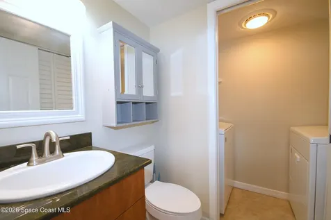 4014 Vista Oaks Circle NE Melbourne FL 32905