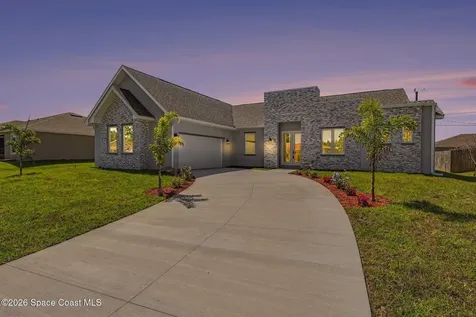 534 Mimosa Street SW Palm Bay FL 32908