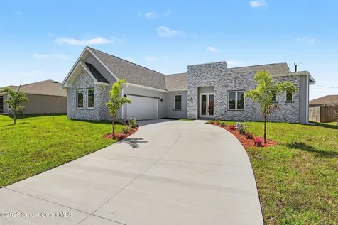 534 Mimosa Street SW Palm Bay FL 32908