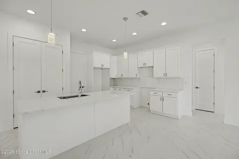 534 Mimosa Street SW Palm Bay FL 32908