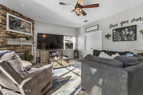1140 Gallant Fox Way Oviedo FL 32765