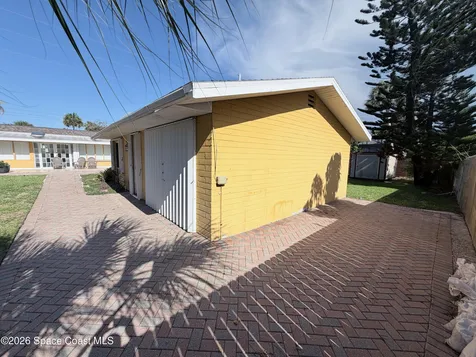 702 Oak Street Melbourne Beach FL 32951