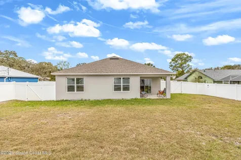 2020 Cary Street Deltona FL 32738