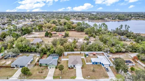 2020 Cary Street Deltona FL 32738