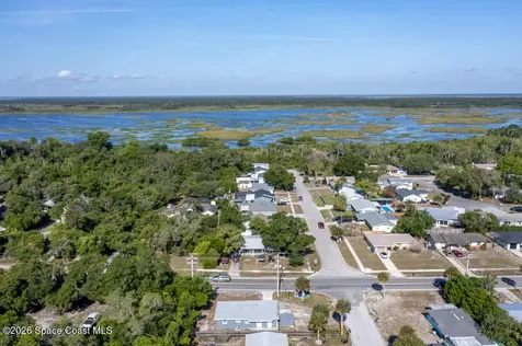 825 N Carpenter Road Titusville FL 32796