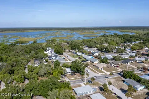 825 N Carpenter Road Titusville FL 32796