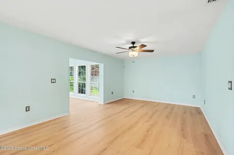 1640 Vista Lake Circle Melbourne FL 32904