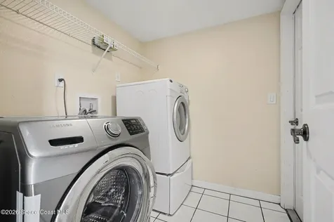 1640 Vista Lake Circle Melbourne FL 32904