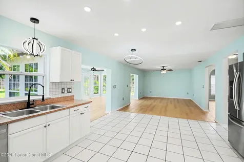 1640 Vista Lake Circle Melbourne FL 32904