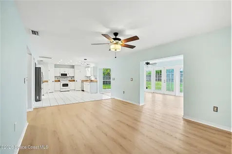 1640 Vista Lake Circle Melbourne FL 32904