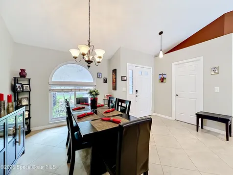 1001 Willa Drive Oviedo FL 32765