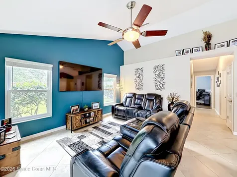 1001 Willa Drive Oviedo FL 32765