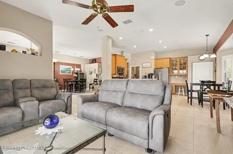 348 Gardendale Circle SE Palm Bay FL 32909