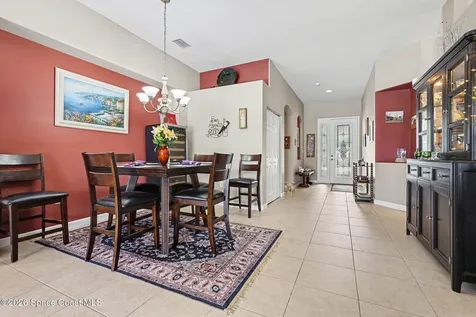 348 Gardendale Circle SE Palm Bay FL 32909