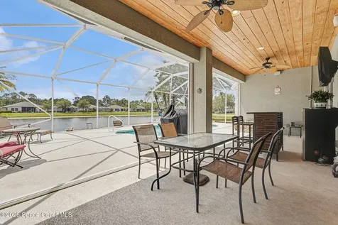 348 Gardendale Circle SE Palm Bay FL 32909