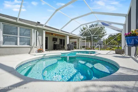 348 Gardendale Circle SE Palm Bay FL 32909