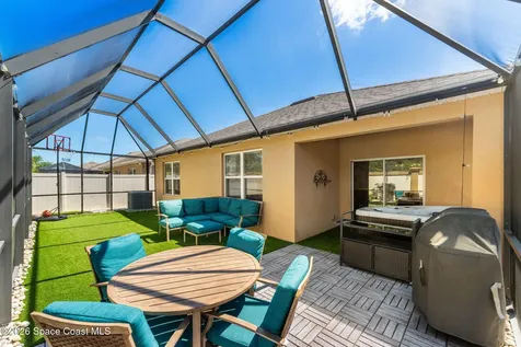 202 Alamere Drive SW Palm Bay FL 32908