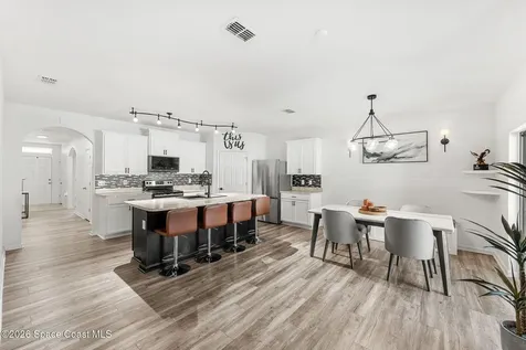 202 Alamere Drive SW Palm Bay FL 32908