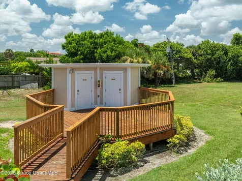 105 La Costa Street Melbourne Beach FL 32951