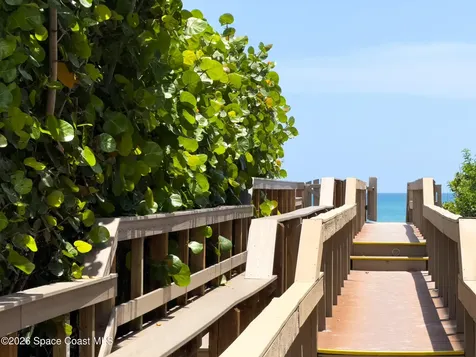 105 La Costa Street Melbourne Beach FL 32951