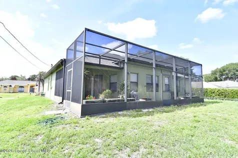 335 Fuller Street SE Palm Bay FL 32909