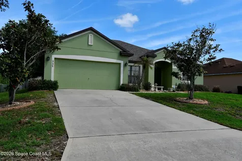 335 Fuller Street SE Palm Bay FL 32909