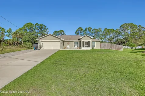 595 Lang Road SW Palm Bay FL 32908