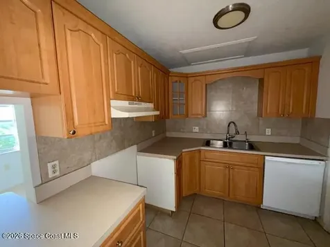 2913 Pinewood Drive NE Palm Bay FL 32905