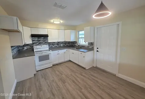 621 S Georgia Avenue Cocoa FL 32922