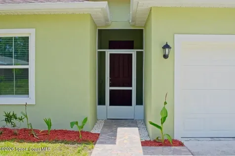 948 Wheatley Street SE Palm Bay FL 32909