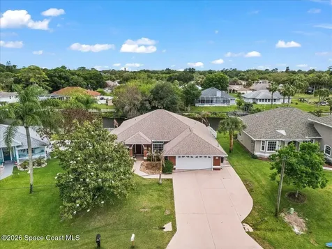 162 Concha Drive Sebastian FL 32958