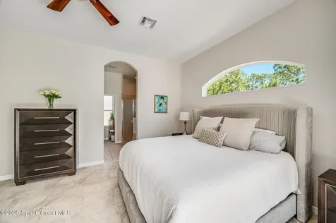 230 Ridgemont Circle SE Palm Bay FL 32909