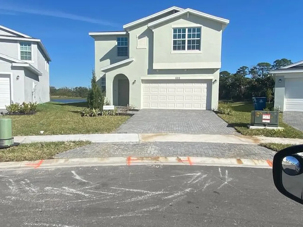 622 Papillon Street SW Palm Bay FL 32908