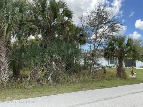 510 Gantry Street SW Palm Bay FL 32908