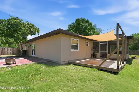 590 Auf Court NW Palm Bay FL 32907